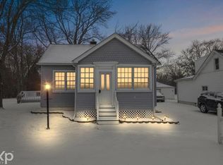 18615 Martin Rd, Roseville, MI 48066