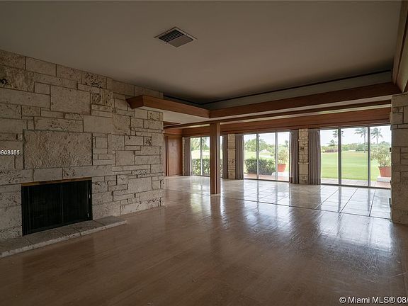 4th image of 4515 San Amaro Dr #0