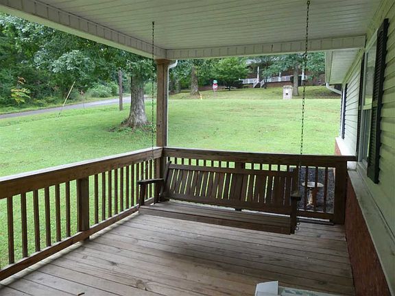 2nd image of 1120 Monroe Cir