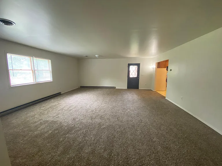 1650 Saratoga Dr — Photo 9
