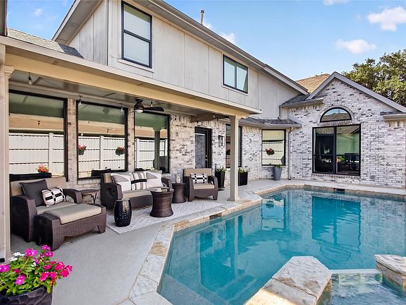 4th image of 4243 Millview Ln