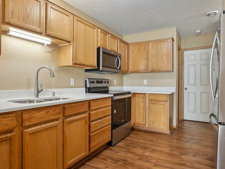 17346 Lilac Ln SE — Photo 9