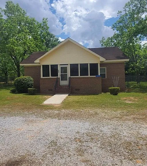 303 Martin Luther King Jr Dr — Photo 11