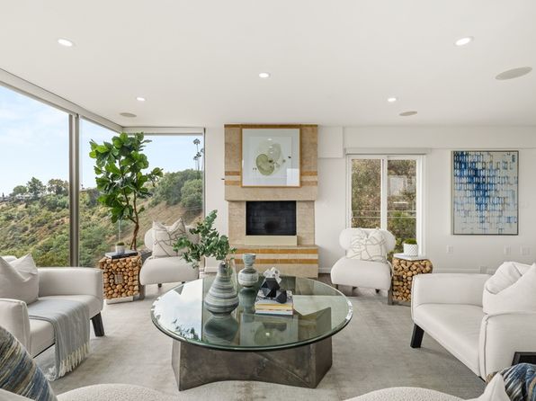6960 Pacific View Dr