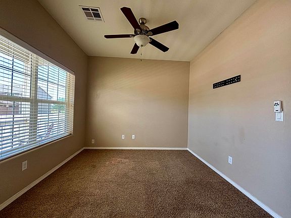 3rd image of 233 Dublin Ln