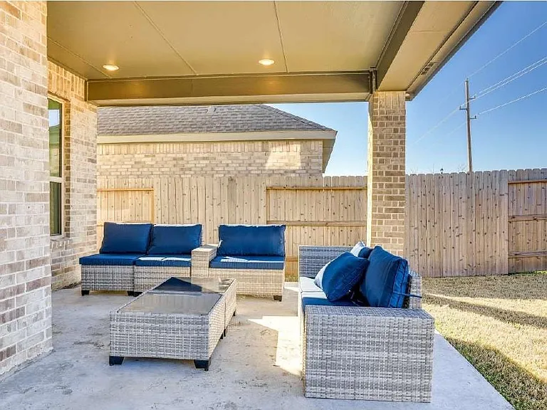27718 Berry Bright Dr — Photo 4