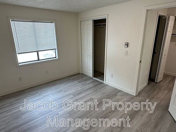 4th image of 2301 Stace St #1