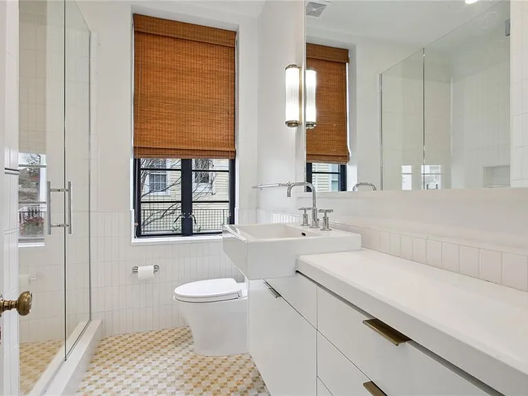 5355 Saint Charles Ave #103 — Photo 5