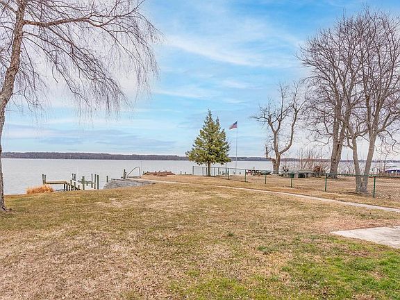 3rd image of 7316 Greenbank Rd