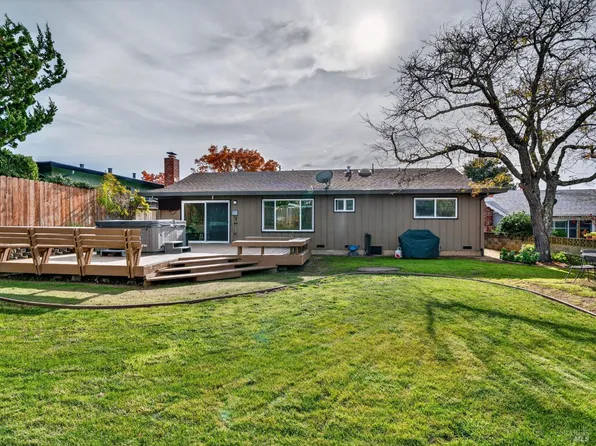 1008 Terra Verde Drive, Napa, CA 94559