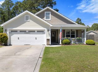 402 Blue Pennant Ct, Sneads Ferry, NC 28460
