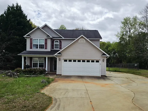 532 Tut Ct, Woodruff, SC 29388