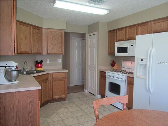 4th image of 11709 Chapelle Ct