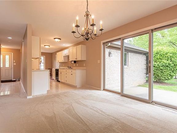 3rd image of 1466 Winterberry Ct