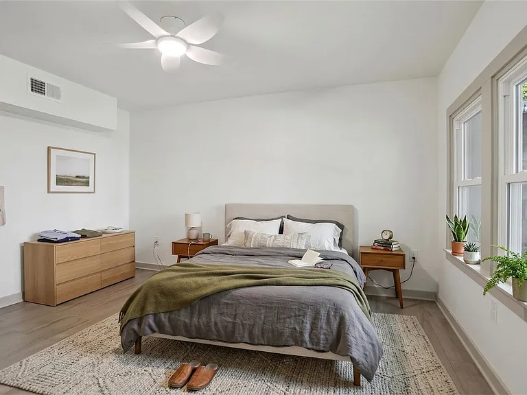 720 Spain St #1A — Photo 8