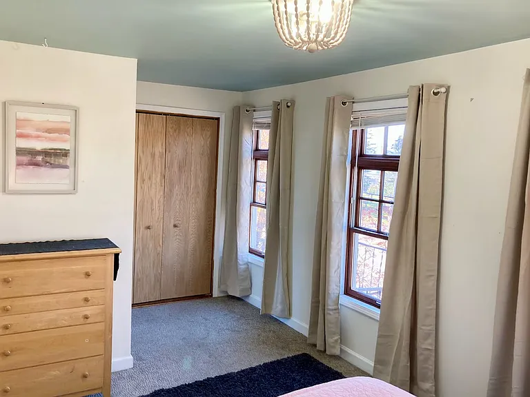 1036 S Lake Ave — Photo 8