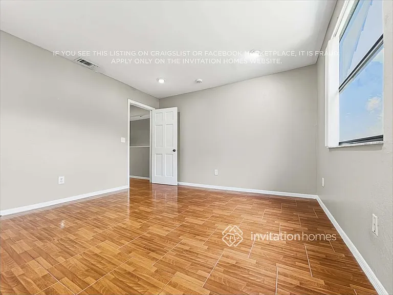11585 Gorham Dr — Photo 13