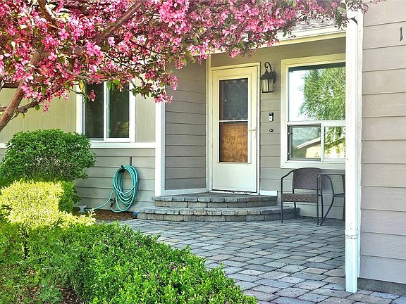 4th image of 1410 N Cora Street