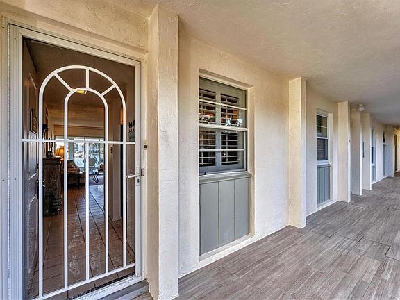3rd image of 4350 CHATHAM DRIVE #106