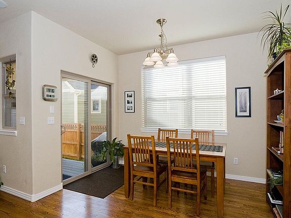 5th image of 2812 N Havana St