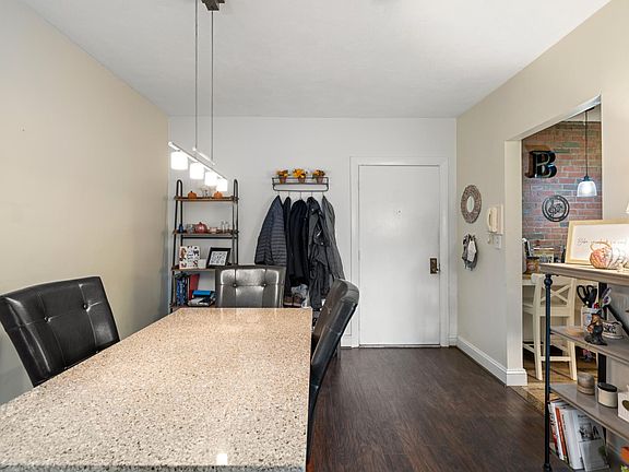 2nd image of 123 Elm St APT A-5