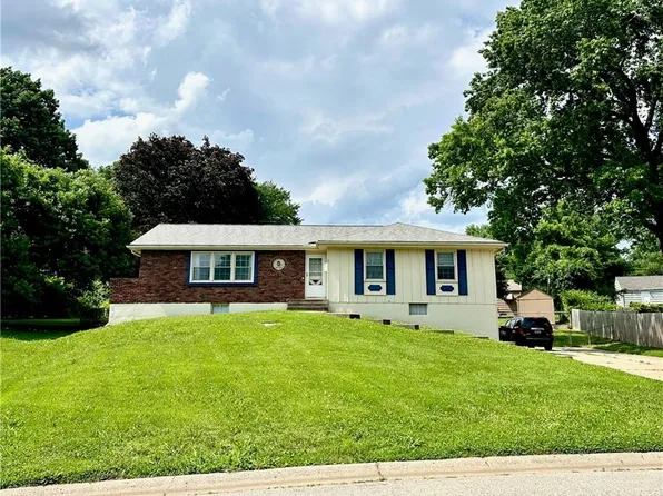 9700 E 82nd St, Raytown, MO 64138