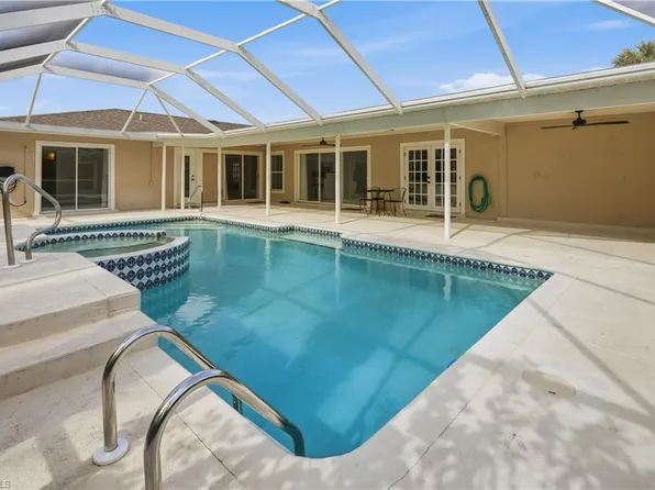 128 Viking Way, Naples, FL 34110