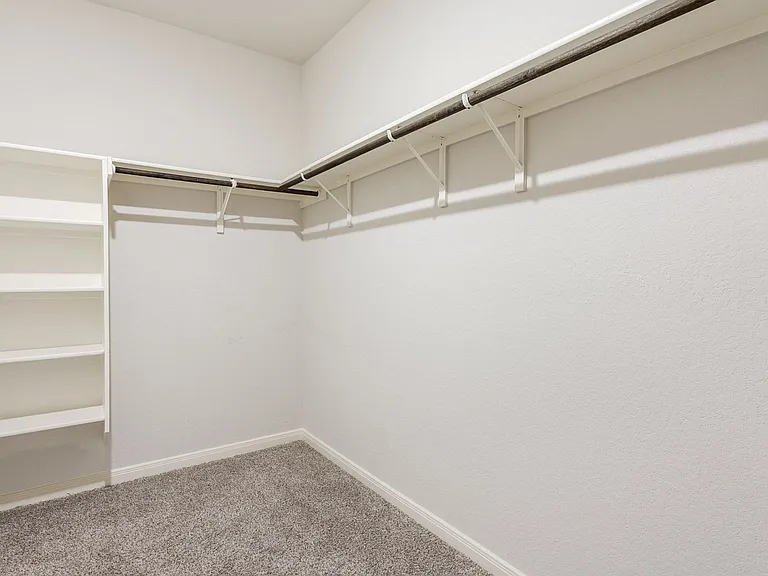 10226 Juniper Oaks — Photo 12