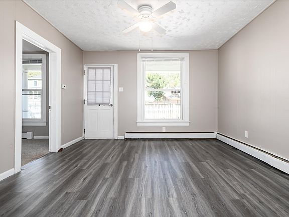 3rd image of 735 Colorado Blvd #1