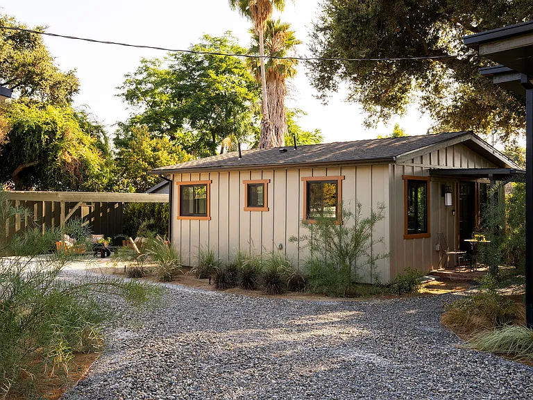 272 Acacia St — Photo 15