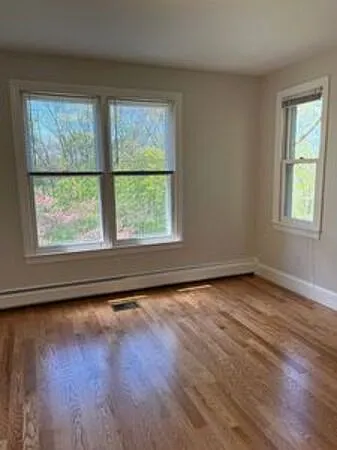 15 Westminster Ave #1 — Photo 10