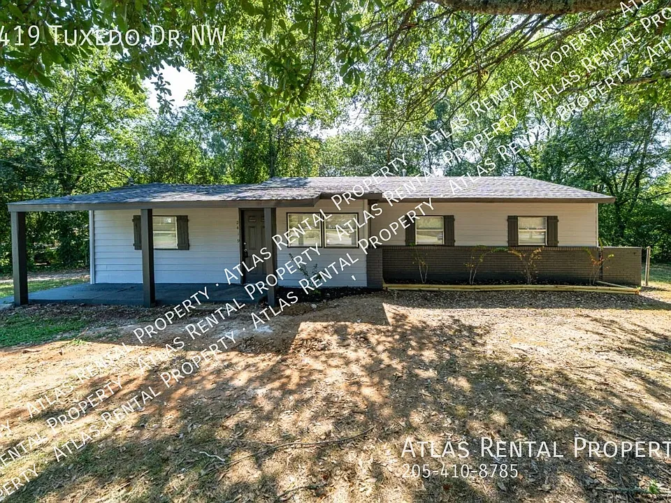 2419 Tuxedo Dr NW