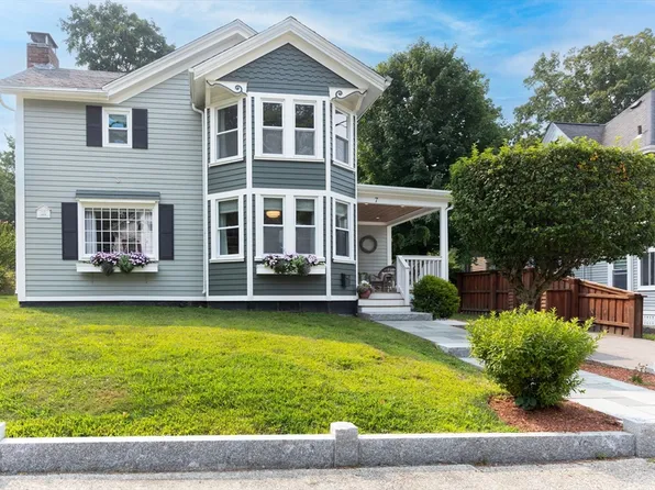 7 Bentwood St, Foxboro, MA 02035