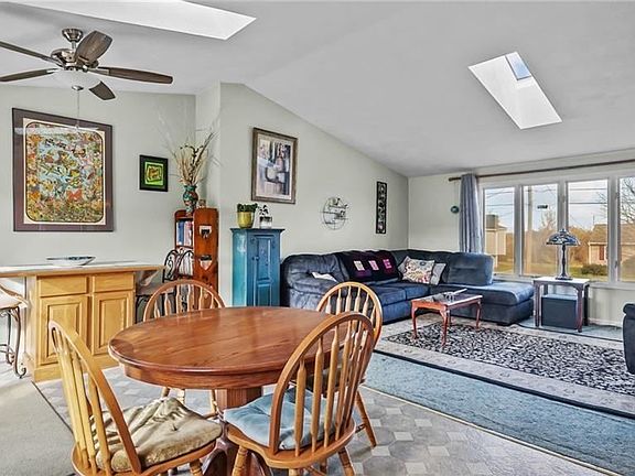 5th image of 103 Vista Cir