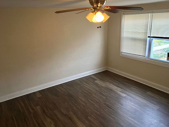 3rd image of 2004 Larkhall Rd