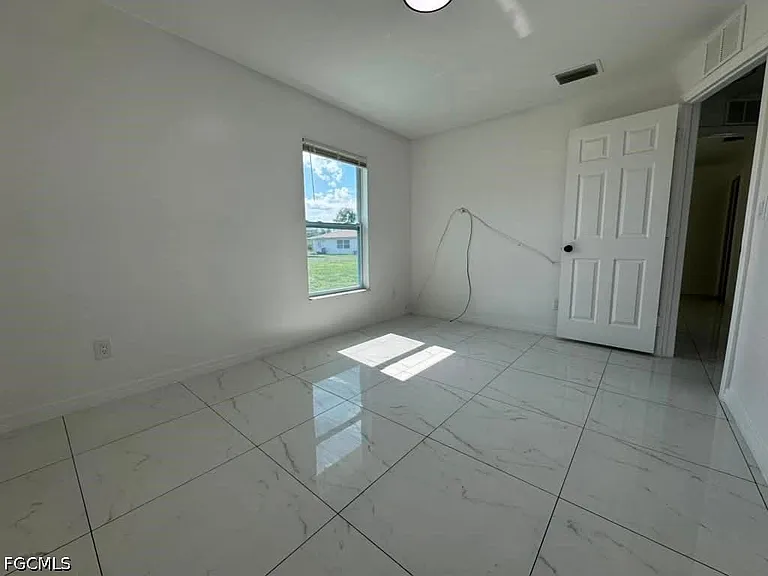 734 Ichabod Ave S — Photo 10