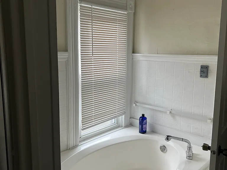 324 Euclid Ave — Photo 7