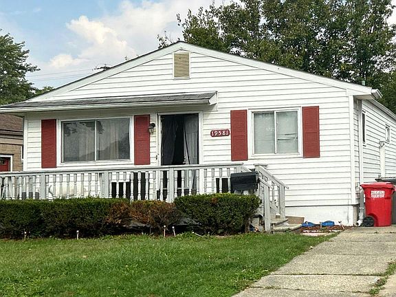 4th image of 19581 Williamson St