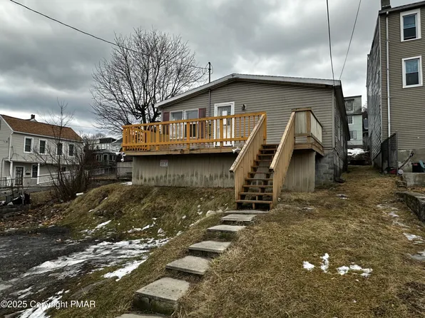 1607 Walnut St, Ashland, PA 17921