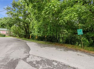 Hale St #4, Eureka Springs, AR 72632