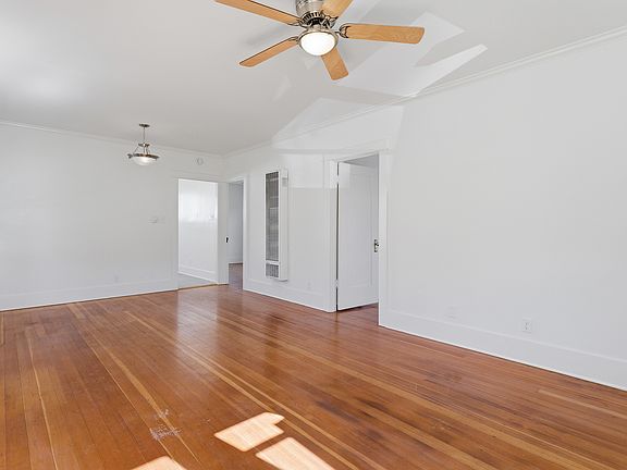 5th image of 2649 Highland Ave