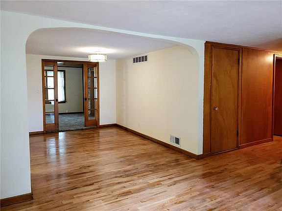 4th image of 1407 S Franklin Dr