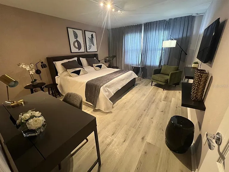 8831 Geneve Ct — Photo 18