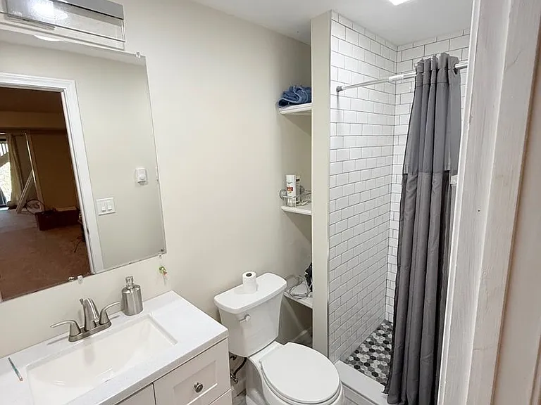 18 Putnam Ln — Photo 22