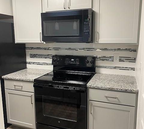 4th image of 6004 E 6th Ave APT V11