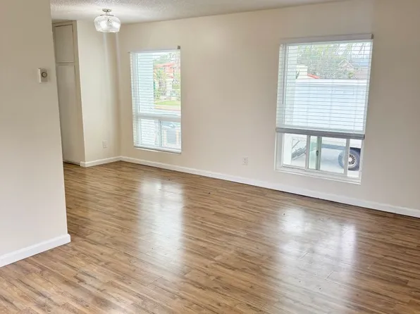 Seaside Serenity, 4912 W Point Loma Blvd #5, San Diego, CA 92107