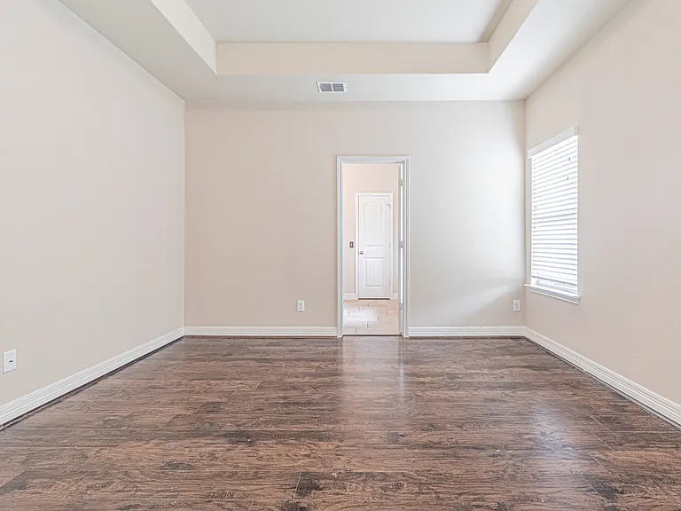 5488 Devonwood St — Photo 28