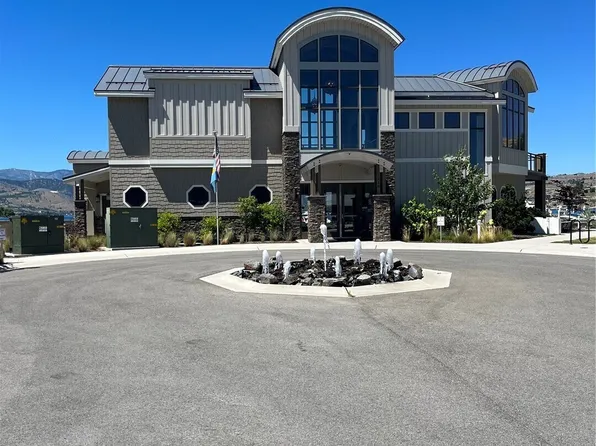 1350 W Woodin Avenue #F8, Chelan, WA 98816