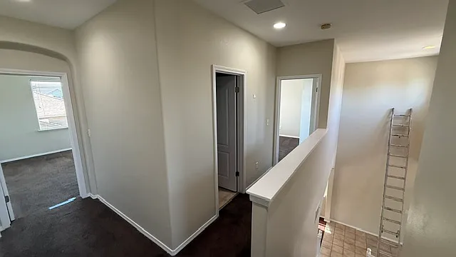 676 W Lisbon Ln — Photo 3