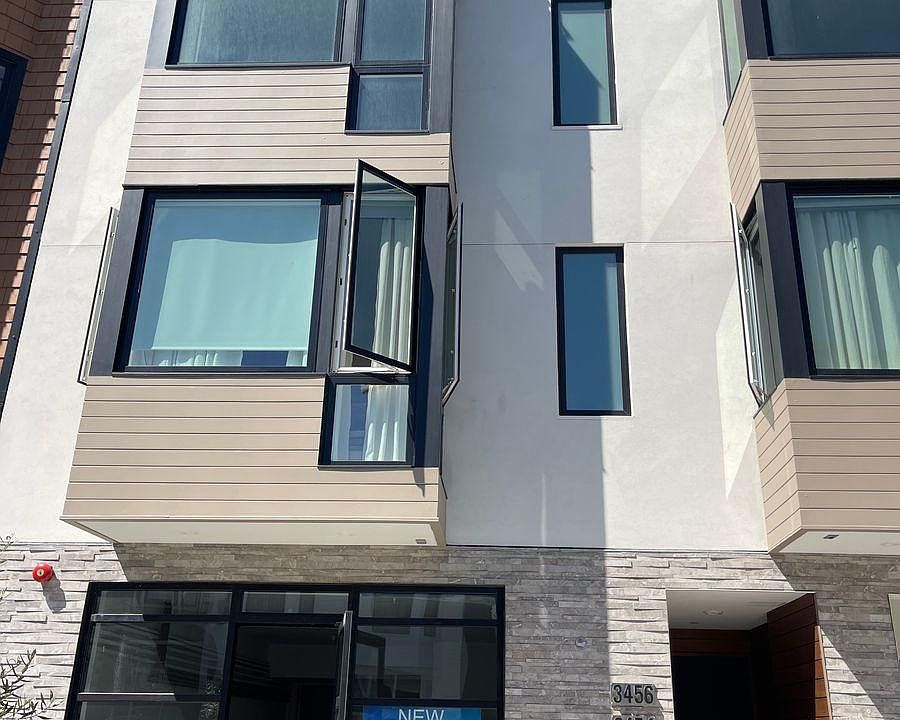 2nd image of 3454 Sacramento St